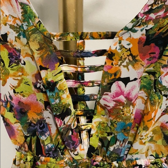 Bright Colorful Resort Vacation Summer Floral Dress with Front & Back Cutouts - Picture 4 of 6